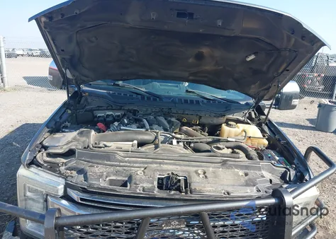 2017 Ford F250 Super Duty z USA, uszkodzony, nr VIN 1FT7W2BT4HEB51261